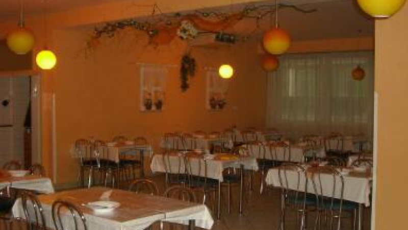  Obslužné činnosti / Stravovanie - foto