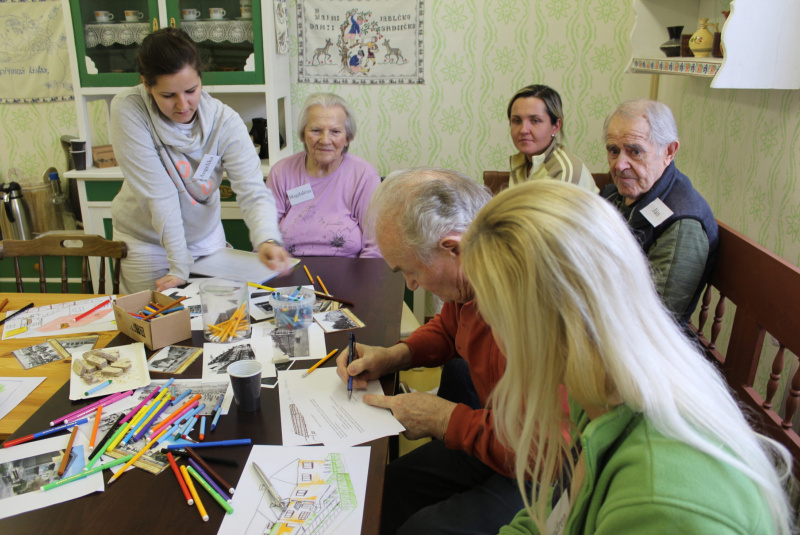  Galéria - Záujmové činnosti / Reminisenčná terapia - foto